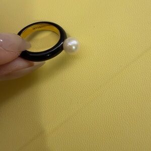 Mejuri Black and Gold Pearl Ring